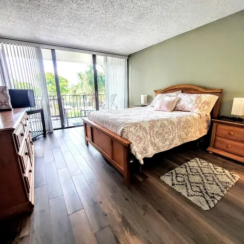 1830 Embassy Drive West Palm Beach FL 33401