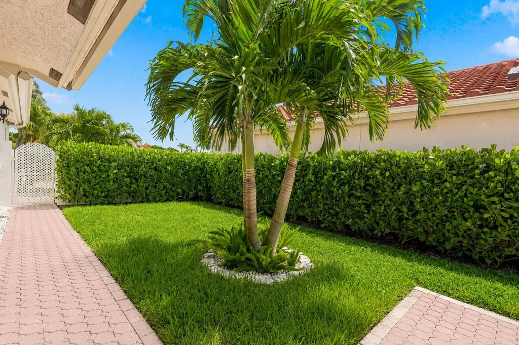 5212 Bodega Place Delray Beach FL 33484