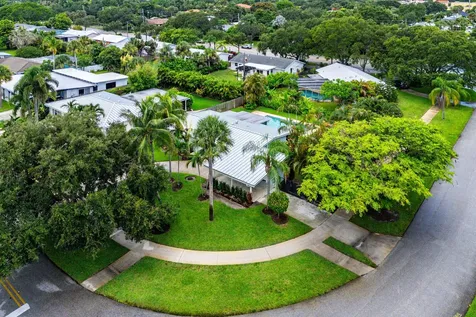 945 Westwind Drive North Palm Beach FL 33408