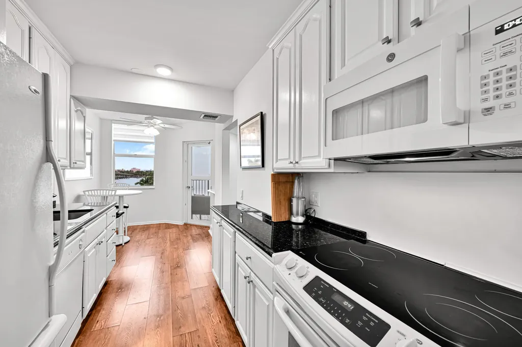 2860 S Ocean Boulevard Palm Beach FL 33480