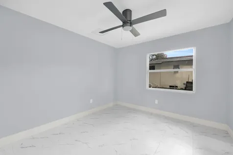 2002 Avenue M Fort Pierce FL 34950