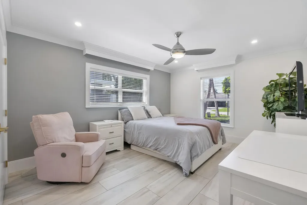 725 NE 36th Street Boca Raton FL 33431