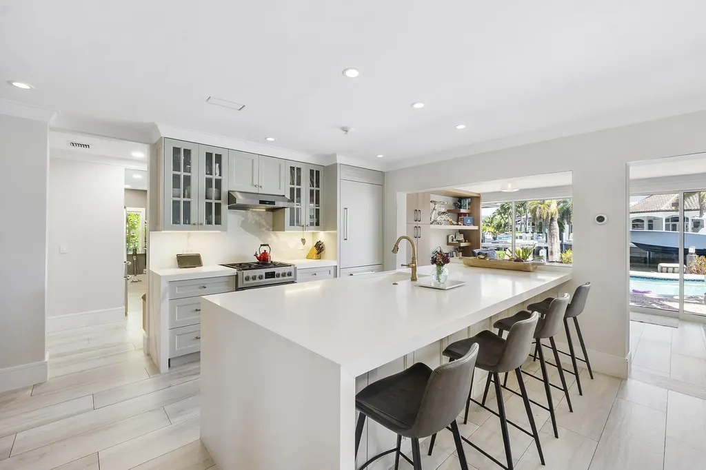 725 NE 36th Street Boca Raton FL 33431