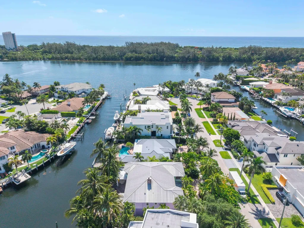 725 NE 36th Street Boca Raton FL 33431