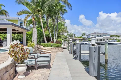 725 NE 36th Street Boca Raton FL 33431