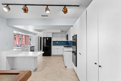2140 NE 206th Street Miami FL 33179