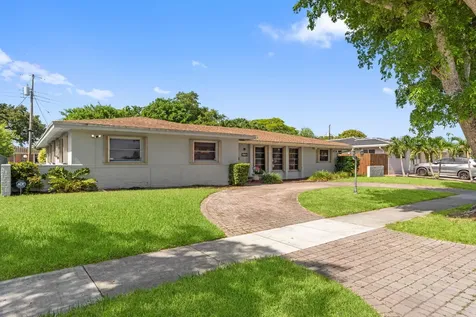 2140 NE 206th Street Miami FL 33179