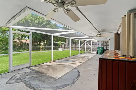 2140 NE 206th Street Miami FL 33179