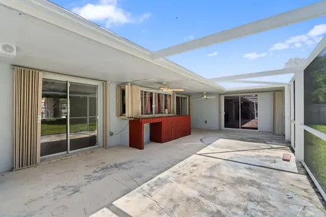 2140 NE 206th Street Miami FL 33179