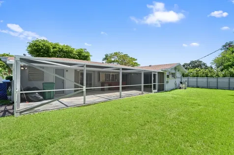2140 NE 206th Street Miami FL 33179