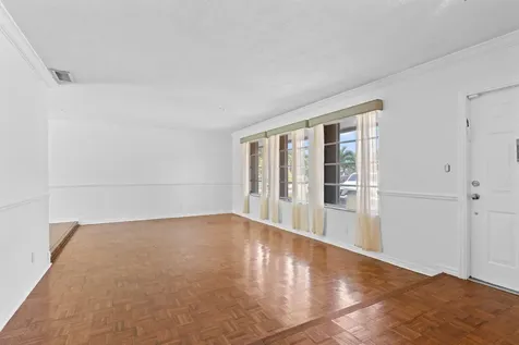 2140 NE 206th Street Miami FL 33179