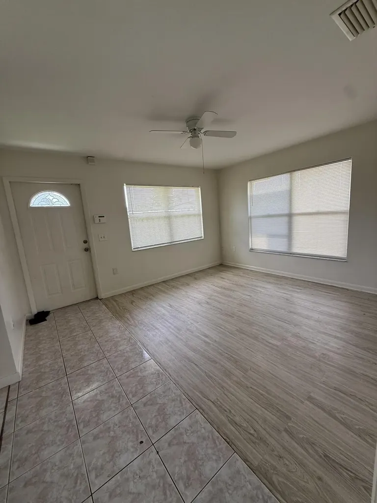 3961 Park Lane Palm Springs FL 33406