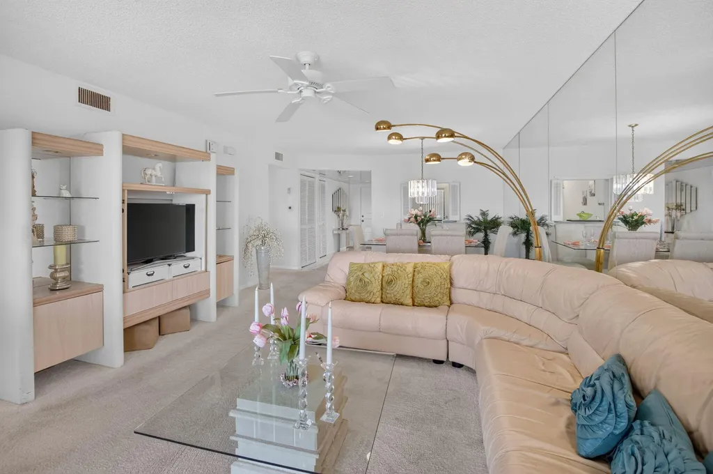 2898 SW 22nd Circle Delray Beach FL 33445