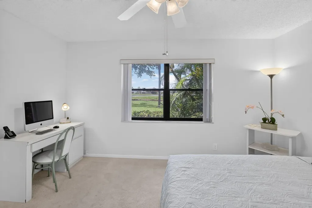 2898 SW 22nd Circle Delray Beach FL 33445