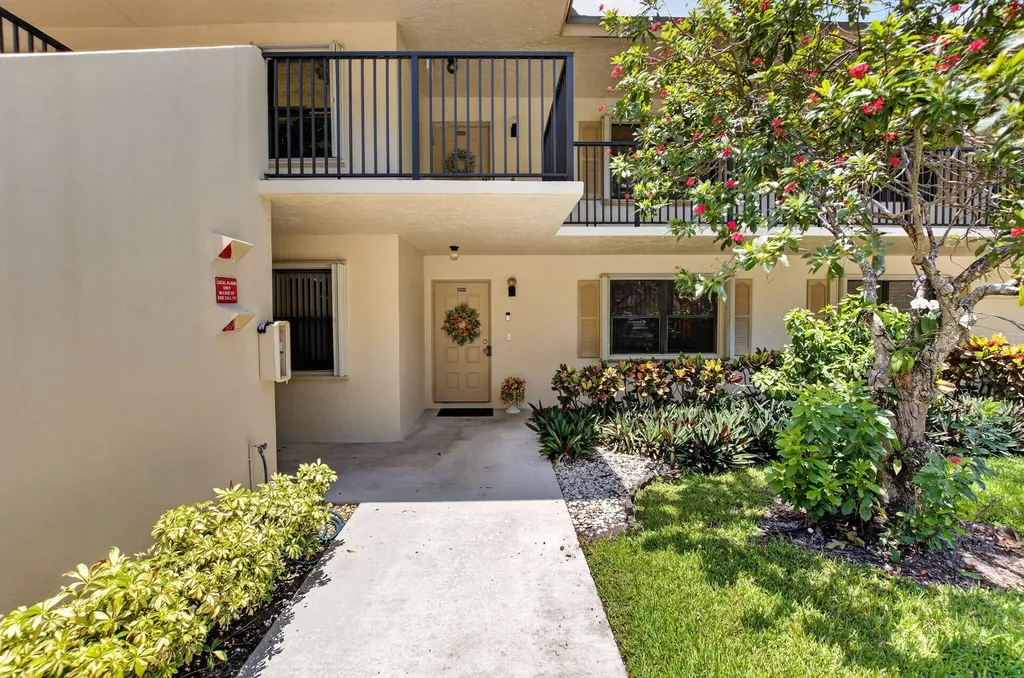 2898 SW 22nd Circle Delray Beach FL 33445