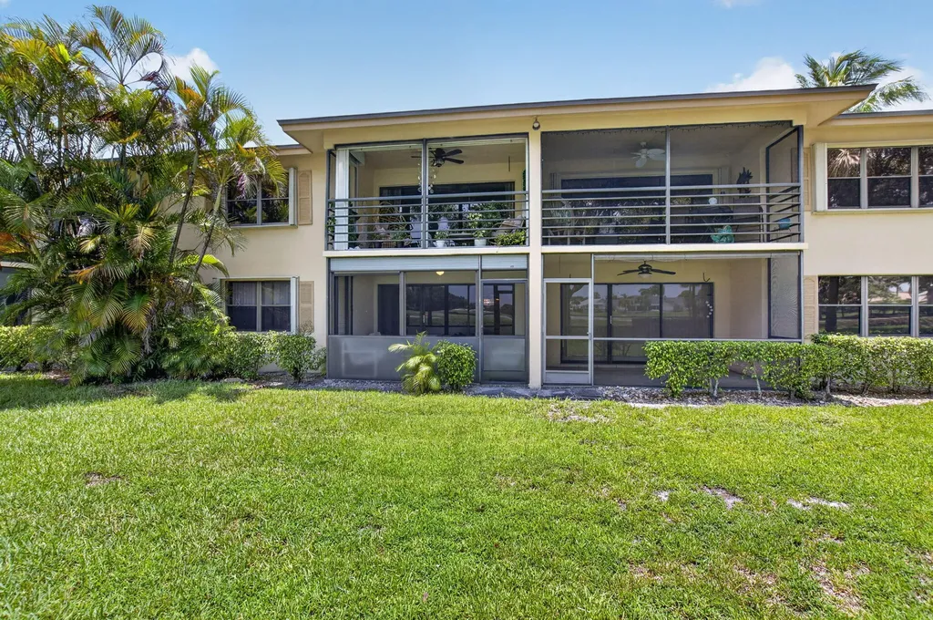 2898 SW 22nd Circle Delray Beach FL 33445