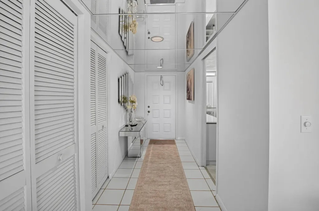2898 SW 22nd Circle Delray Beach FL 33445