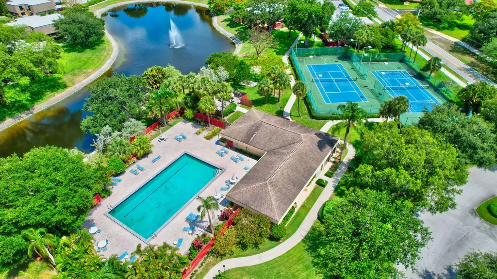 2898 SW 22nd Circle Delray Beach FL 33445