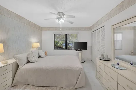 2898 SW 22nd Circle Delray Beach FL 33445