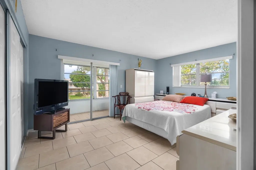 347 Windsor O West Palm Beach FL 33417