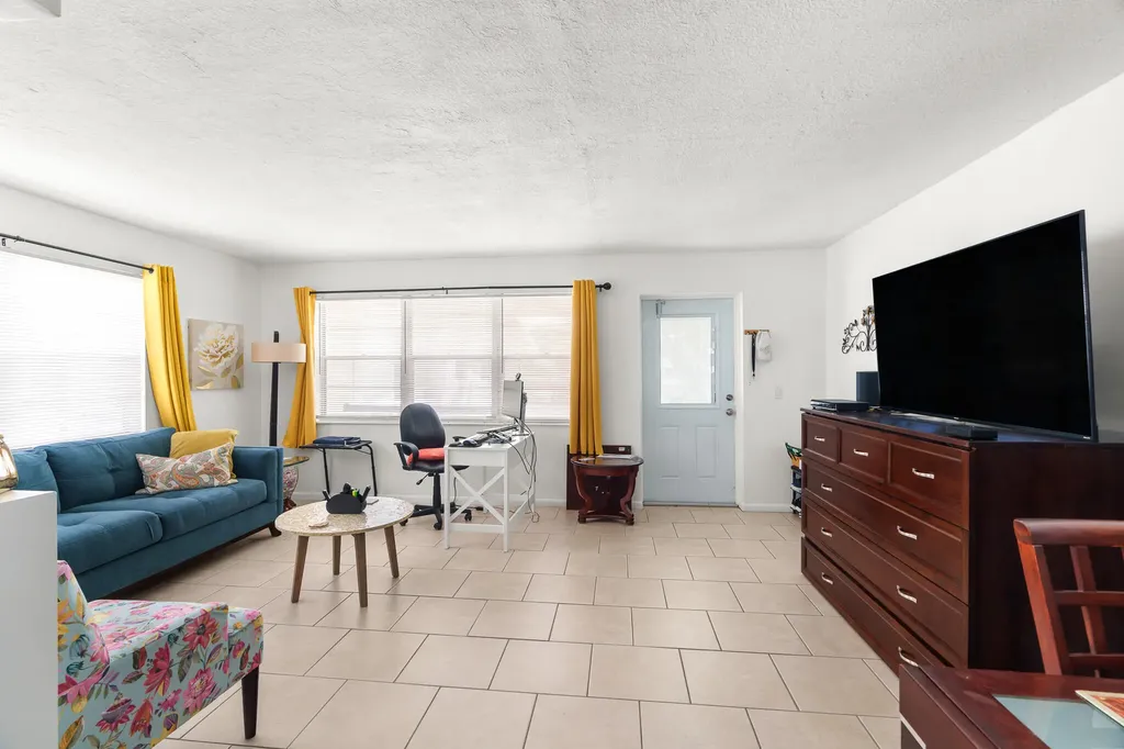 347 Windsor O West Palm Beach FL 33417
