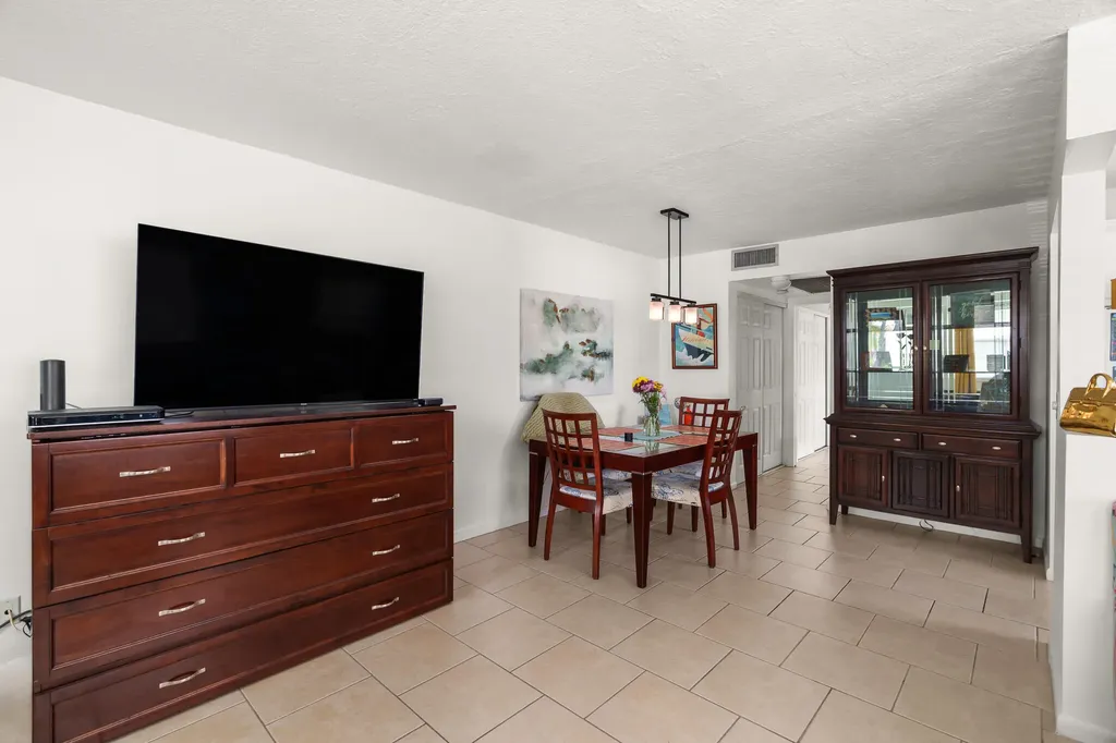 347 Windsor O West Palm Beach FL 33417