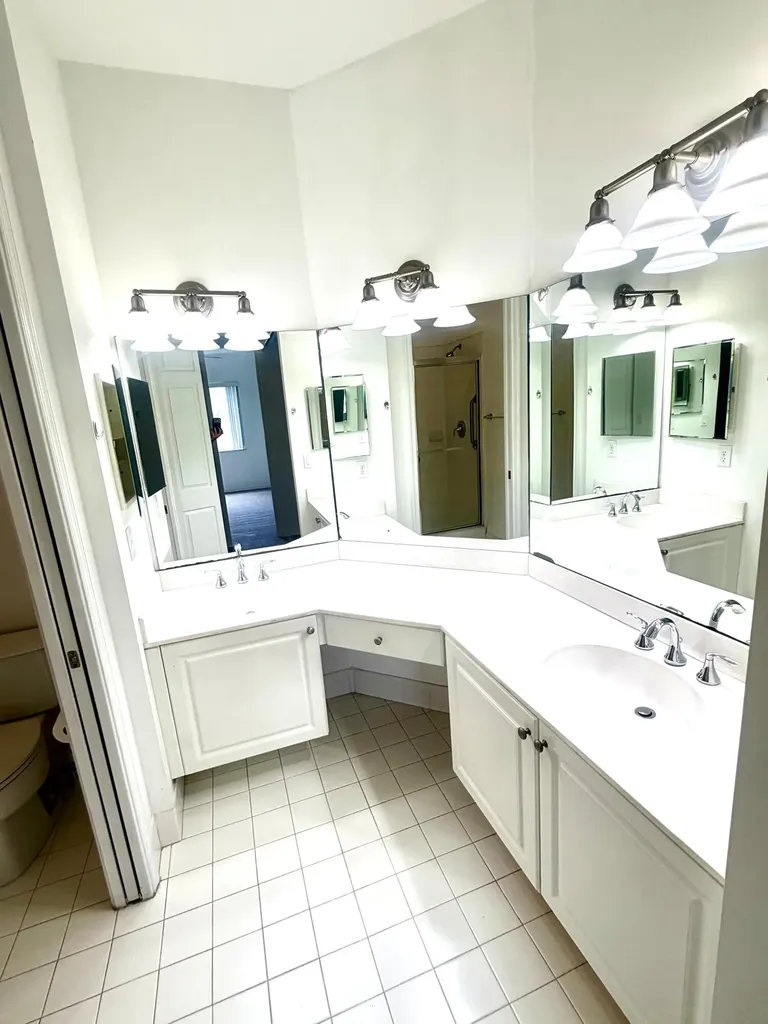 3600 Oaks Clubhouse Drive Pompano Beach FL 33069