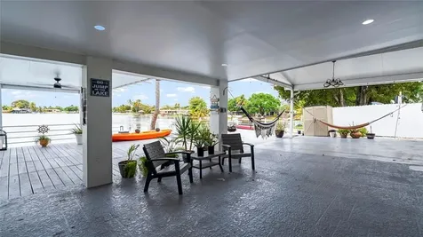 6290 W 16th Avenue Hialeah FL 33012