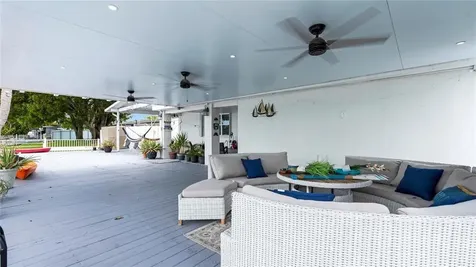 6290 W 16th Avenue Hialeah FL 33012