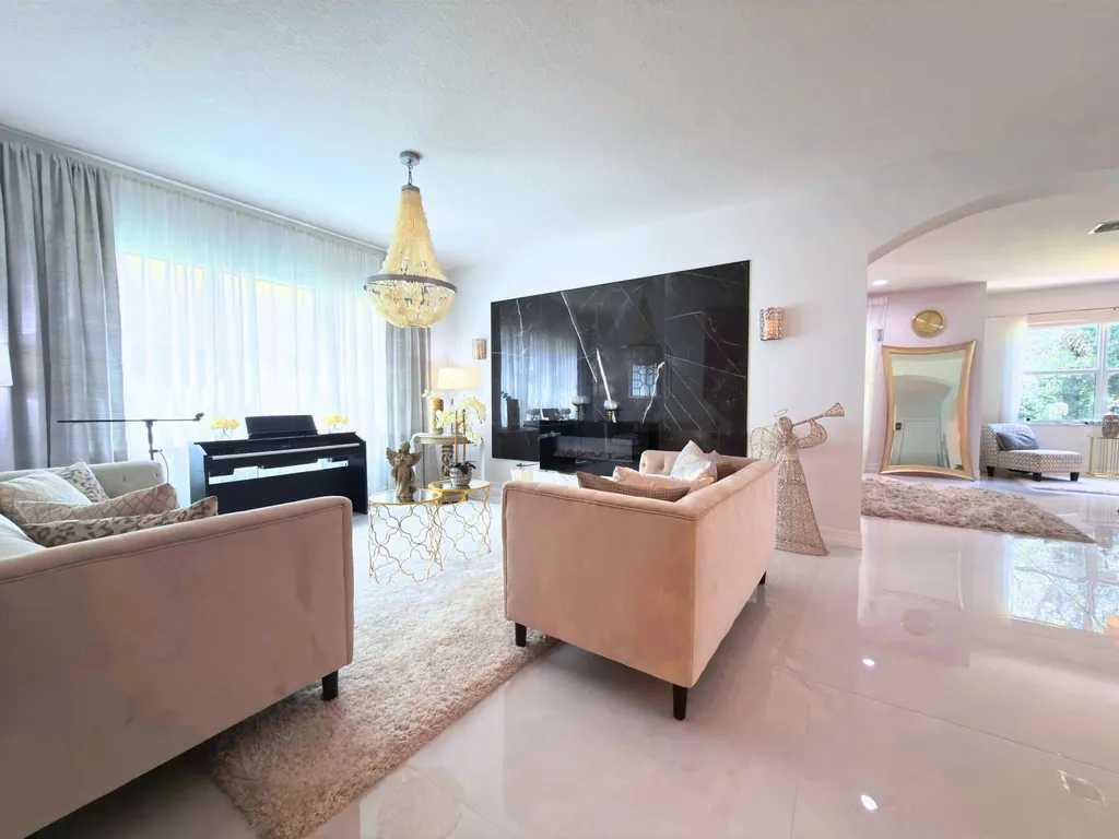 7943 Emerald Winds Circle Boynton Beach FL 33473