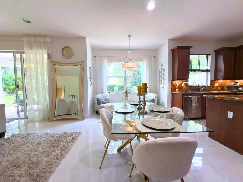 7943 Emerald Winds Circle Boynton Beach FL 33473