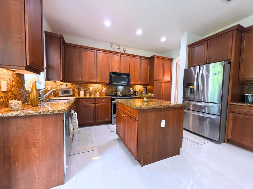 7943 Emerald Winds Circle Boynton Beach FL 33473