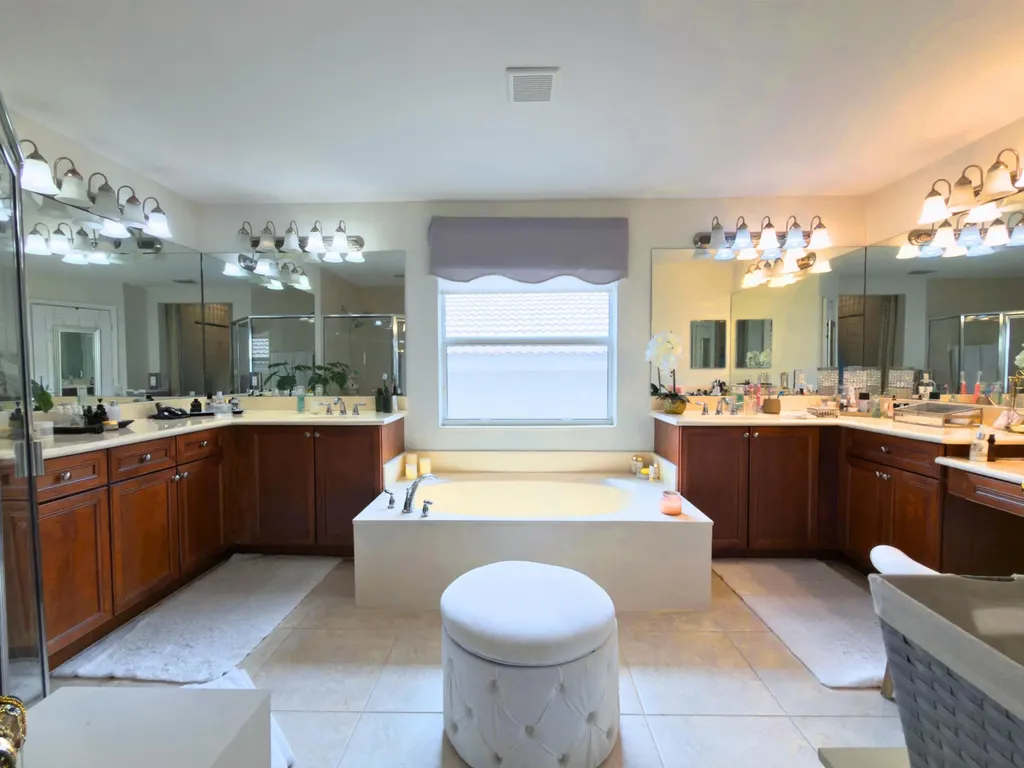 7943 Emerald Winds Circle Boynton Beach FL 33473