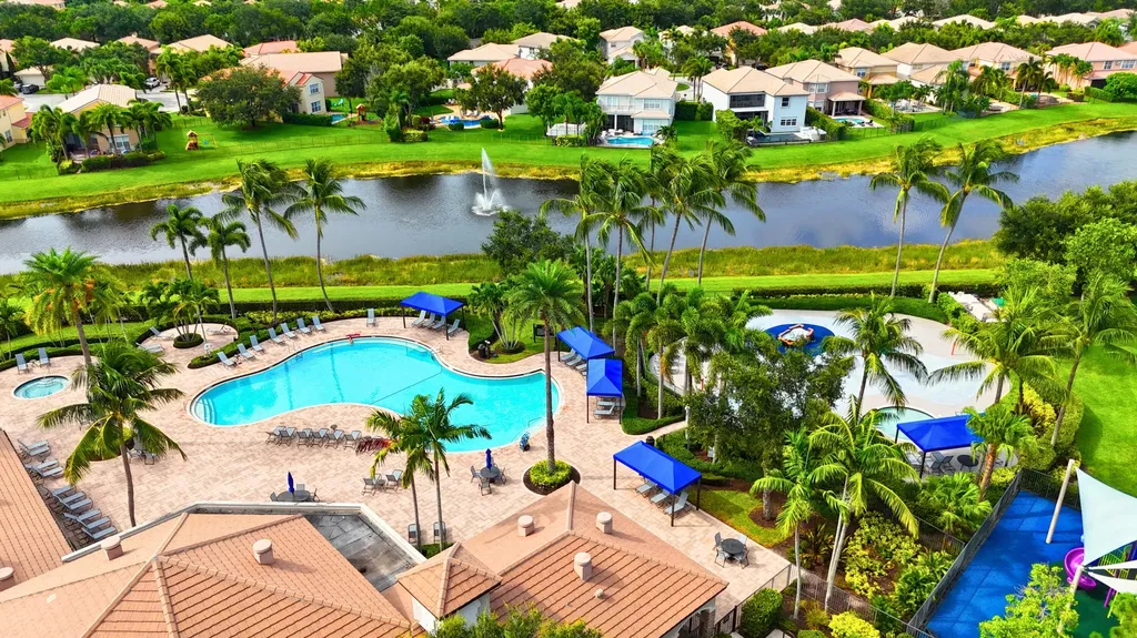 7943 Emerald Winds Circle Boynton Beach FL 33473
