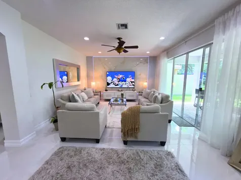 7943 Emerald Winds Circle Boynton Beach FL 33473