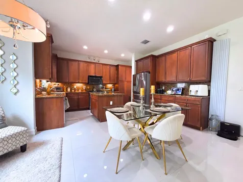 7943 Emerald Winds Circle Boynton Beach FL 33473
