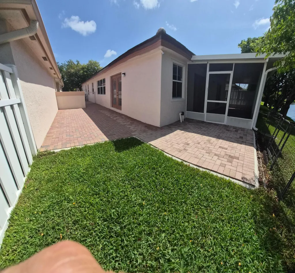 7306 NW 1st Manor NW Plantation FL 33317
