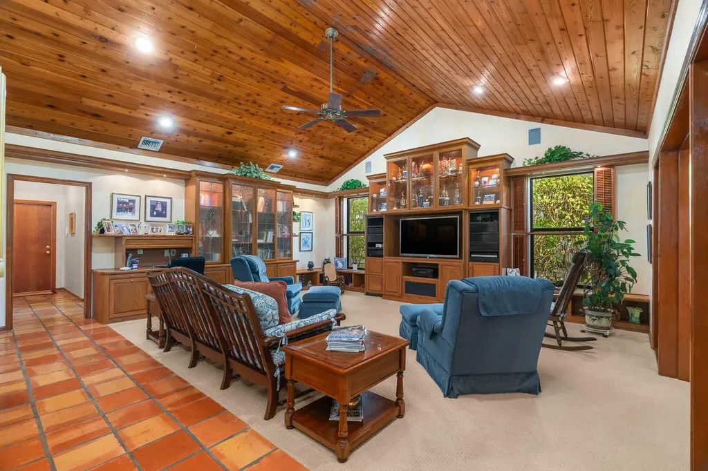 1866 Colonial Drive Coral Springs FL 33071