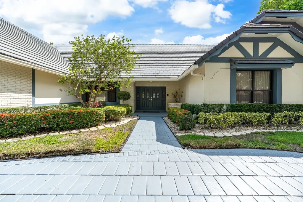1866 Colonial Drive Coral Springs FL 33071