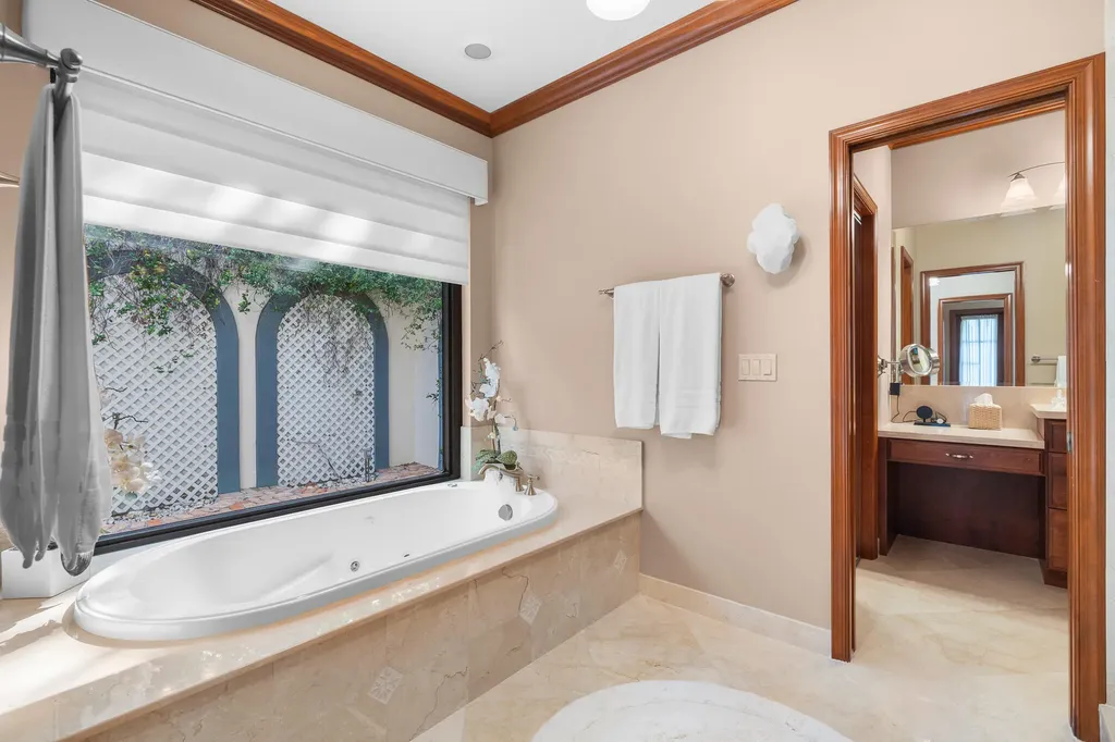1866 Colonial Drive Coral Springs FL 33071