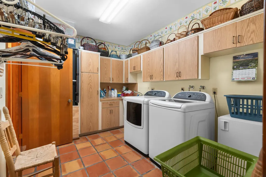 1866 Colonial Drive Coral Springs FL 33071