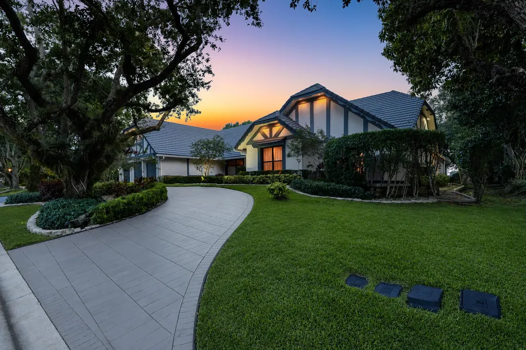 1866 Colonial Drive Coral Springs FL 33071