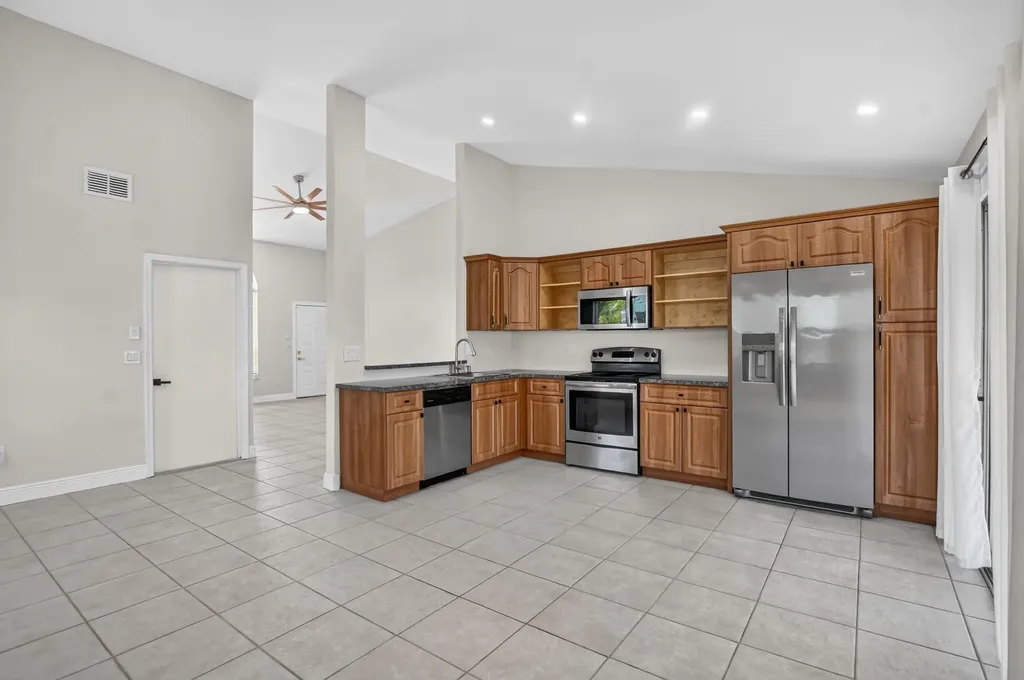 23172 Bentley Place Boca Raton FL 33433