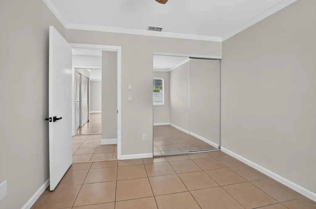 23172 Bentley Place Boca Raton FL 33433