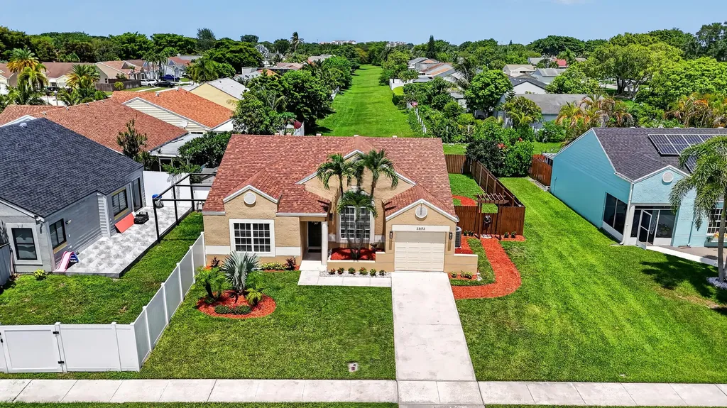 23172 Bentley Place Boca Raton FL 33433