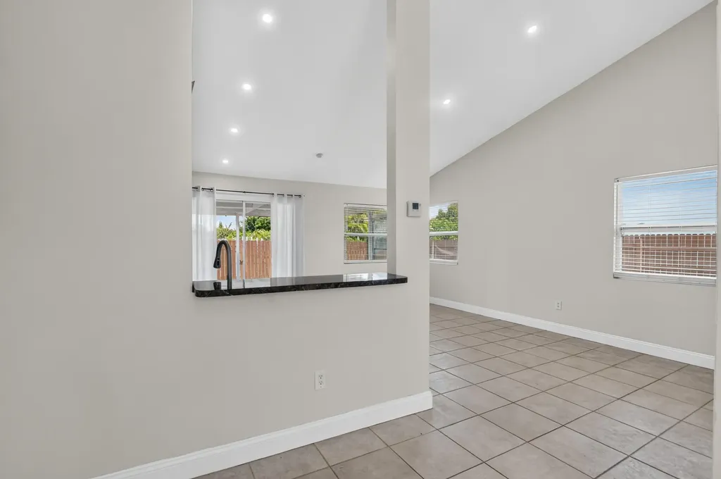 23172 Bentley Place Boca Raton FL 33433