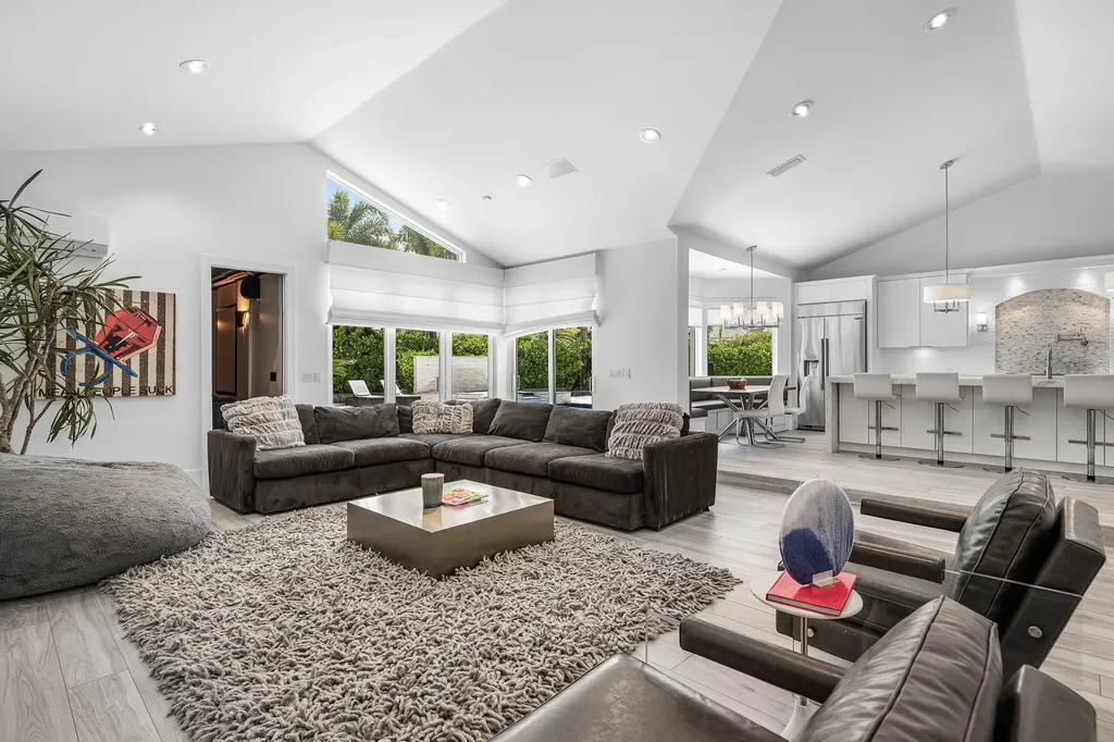 3828 NW 53rd Street Boca Raton FL 33496