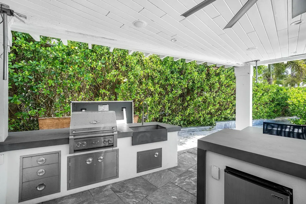 3828 NW 53rd Street Boca Raton FL 33496