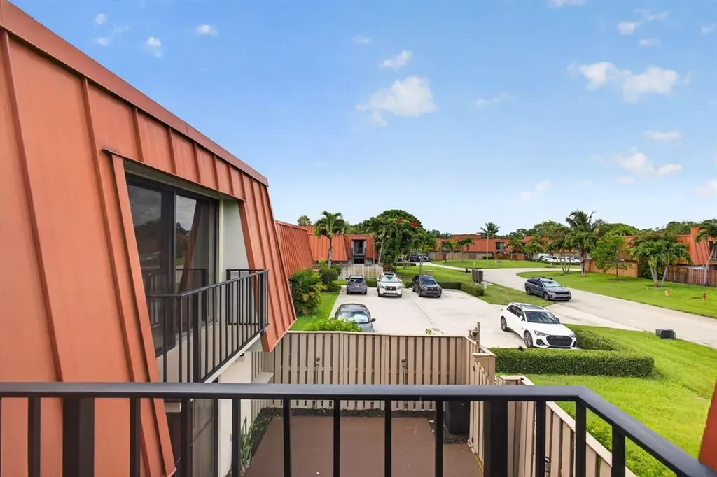 3310 Meridian Way S Palm Beach Gardens FL 33410