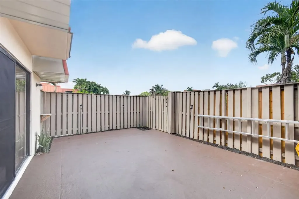 3310 Meridian Way S Palm Beach Gardens FL 33410